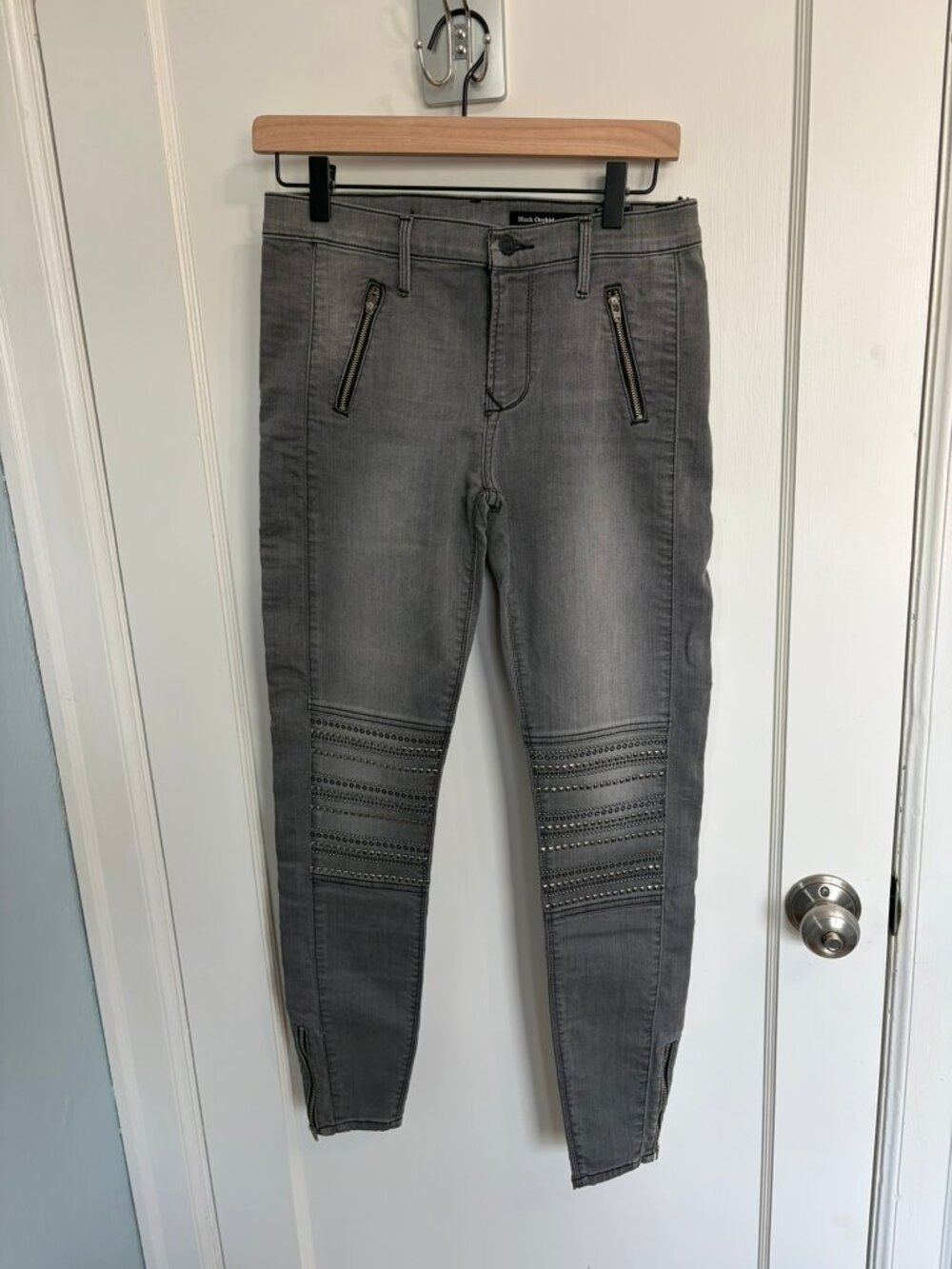 NWT Black Orchid Jasper Zipper Skinny Studded Jeans Sz 28